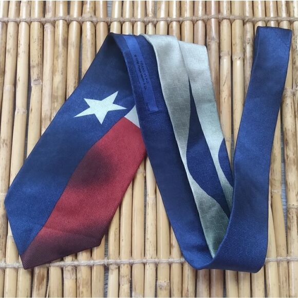 EUC VINTAGE RALPH MARLIN 1998 Red/White/Blue w/Star TEXAS Flag 100% Silk Tie - Picture 1 of 10